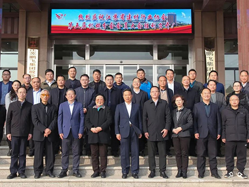 江蘇省建材行業(yè)協(xié)會第五屆機械分會會員代表大會在鵬飛集團召開 王家安當(dāng)選分會長